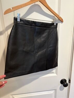 Wilfred Black Faux Leather Mini Skirt - Size 4